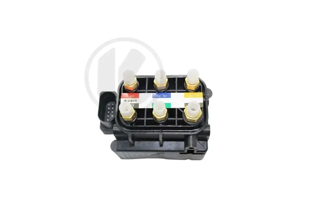 VALVE BLOCK - TO COMPRESSOR (Rpcl. A2123200358 C)